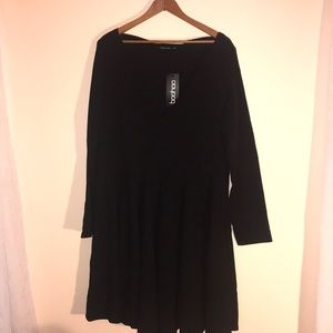 Long sleeved dress with scallop neck line!